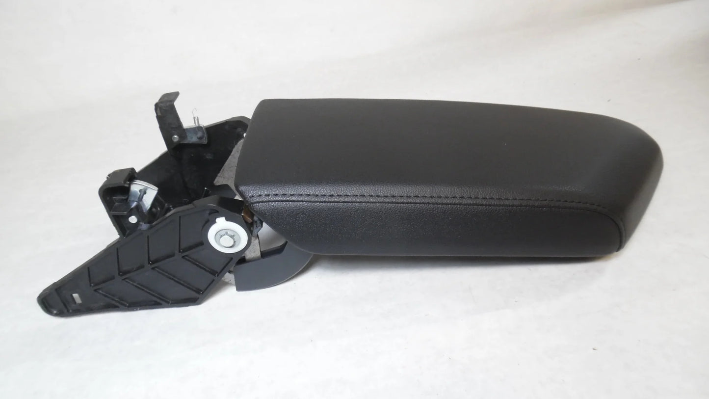 (Good) Volkswagen 2019 Floor Black Center OEM Armrest Console Lid Jetta 2021 Pre-Owned 2020